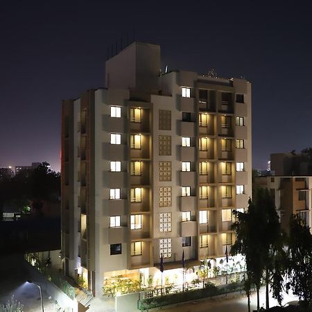 Ebony Residency Hotel Ahmedabad Exterior foto
