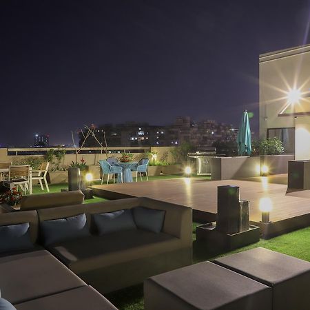 Ebony Residency Hotel Ahmedabad Exterior foto