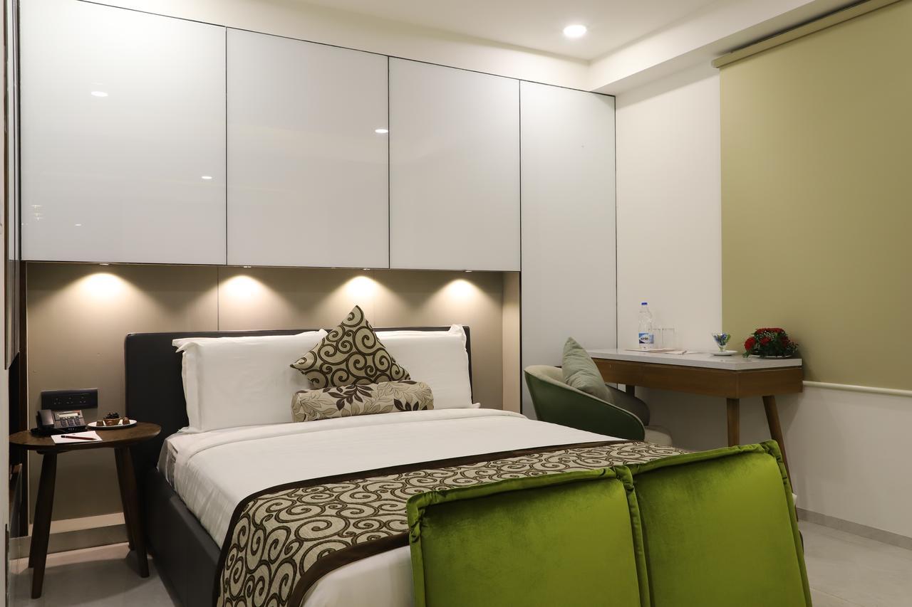Ebony Residency Hotel Ahmedabad Exterior foto