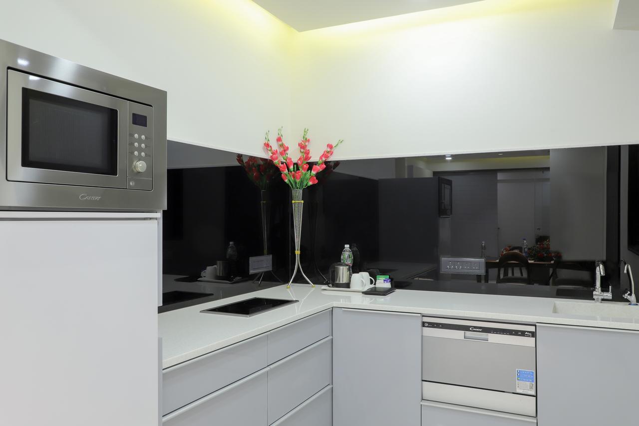 Ebony Residency Hotel Ahmedabad Exterior foto