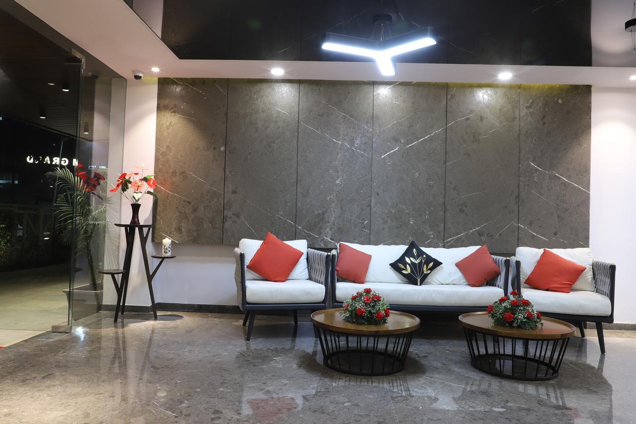 Ebony Residency Hotel Ahmedabad Exterior foto
