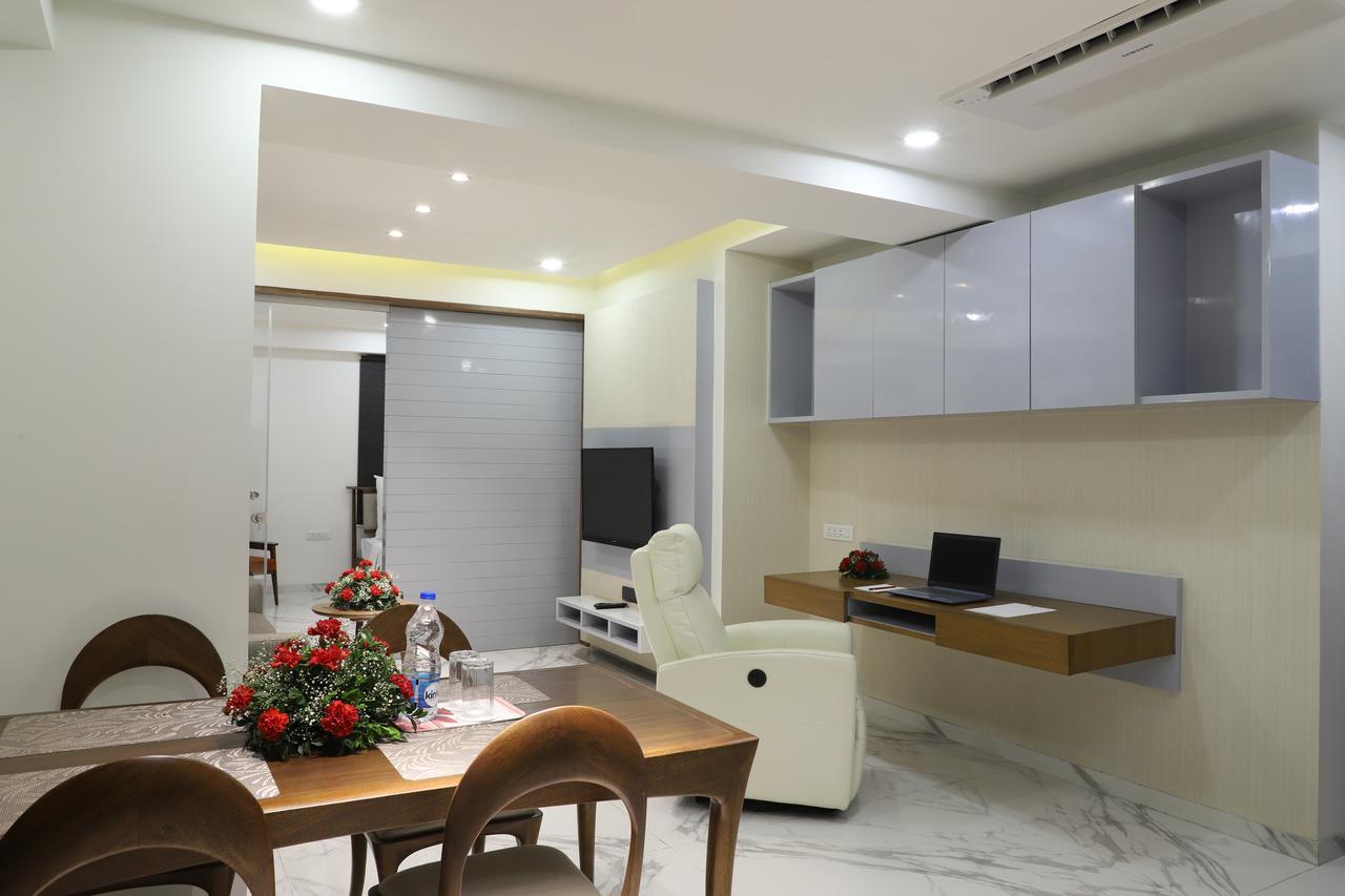 Ebony Residency Hotel Ahmedabad Exterior foto