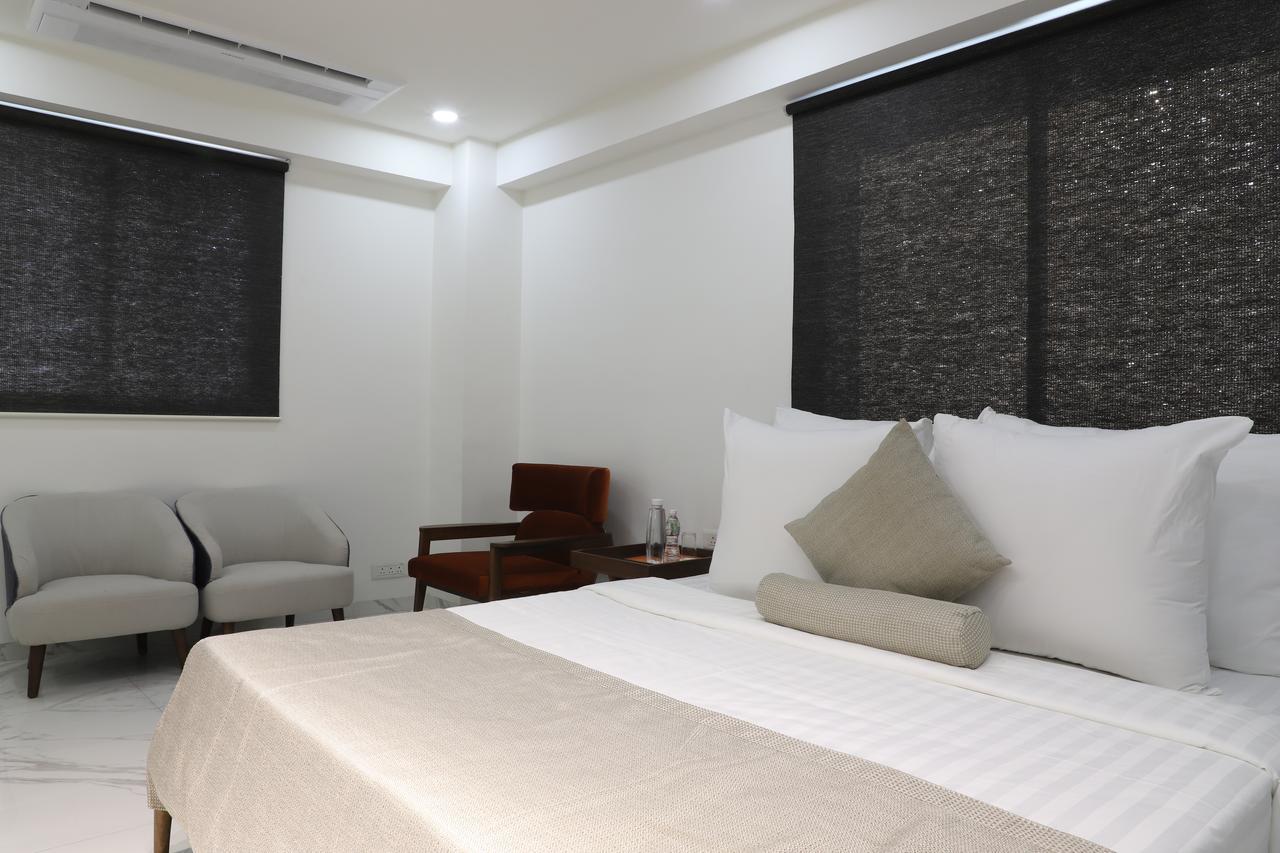 Ebony Residency Hotel Ahmedabad Exterior foto