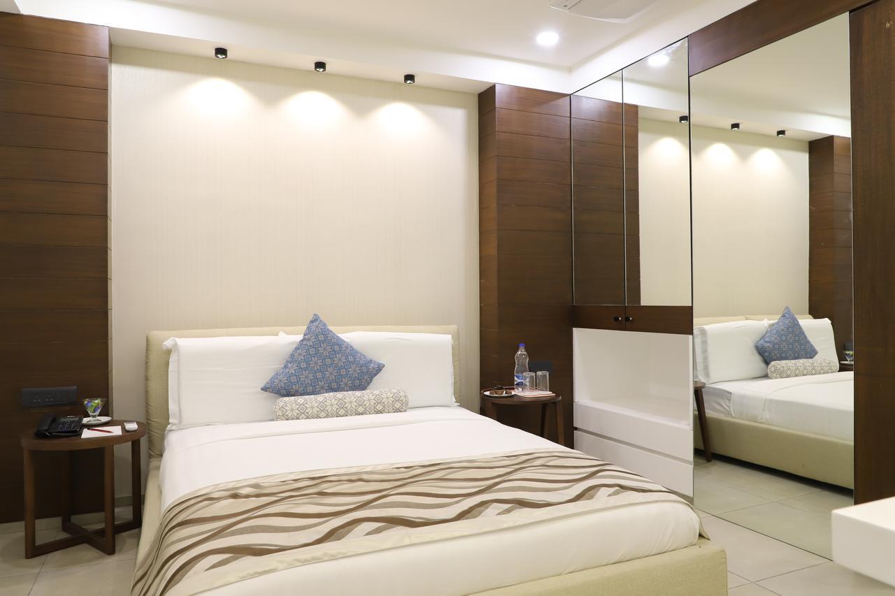 Ebony Residency Hotel Ahmedabad Exterior foto