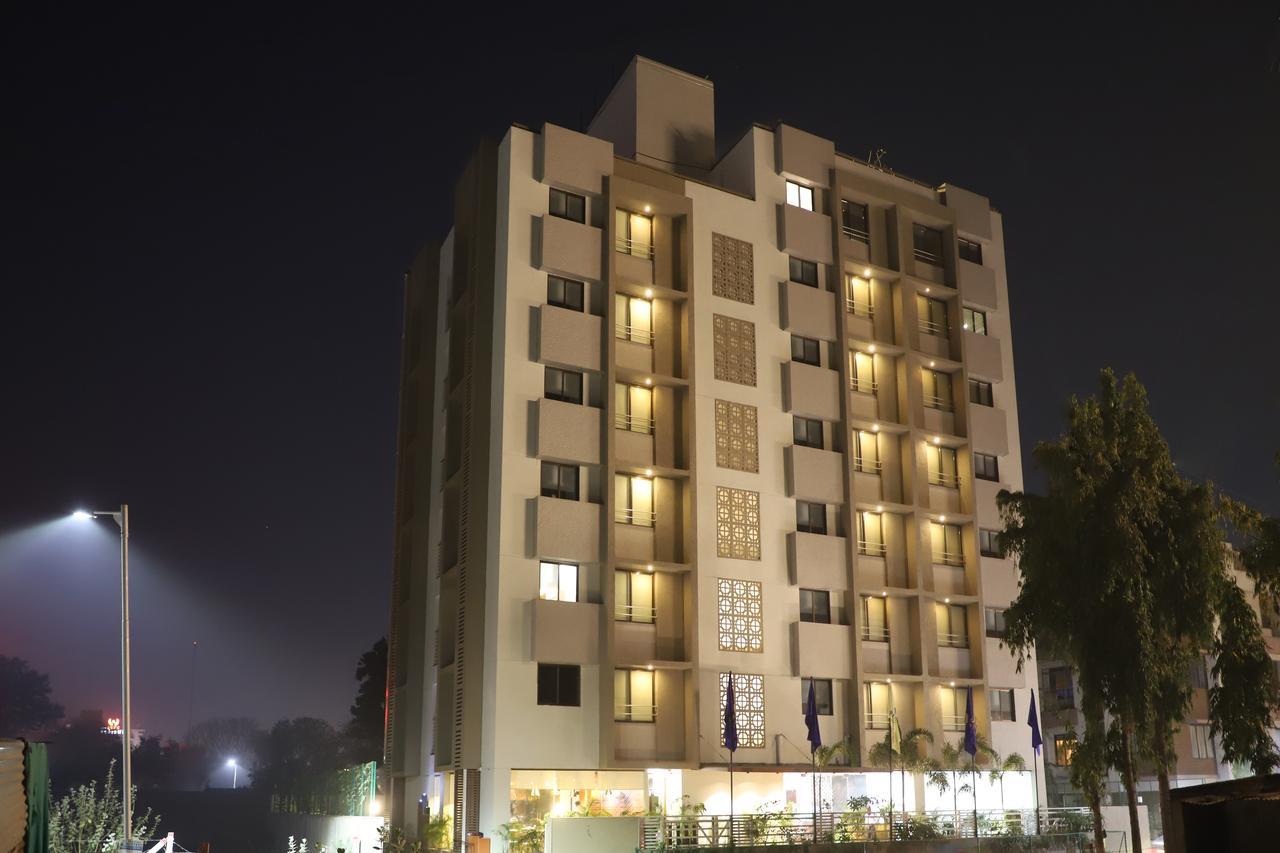 Ebony Residency Hotel Ahmedabad Exterior foto