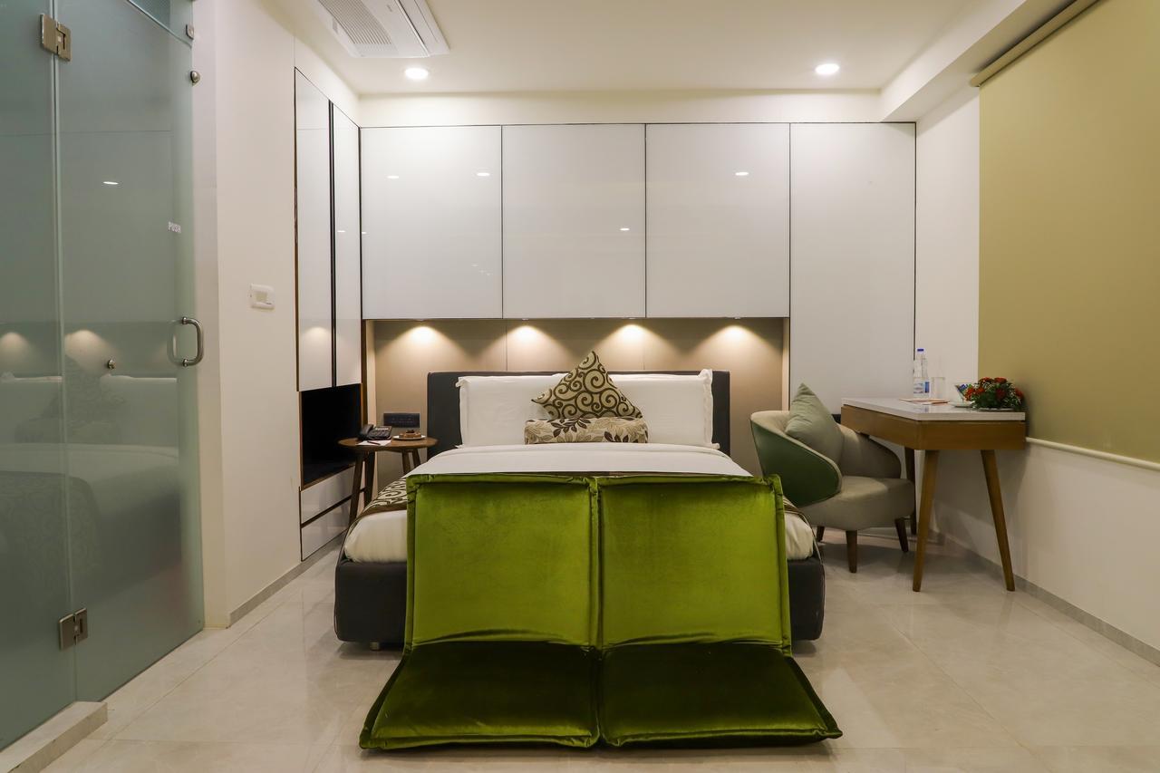Ebony Residency Hotel Ahmedabad Exterior foto
