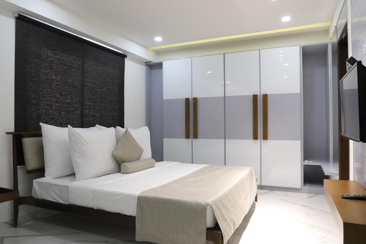 Ebony Residency Hotel Ahmedabad Exterior foto