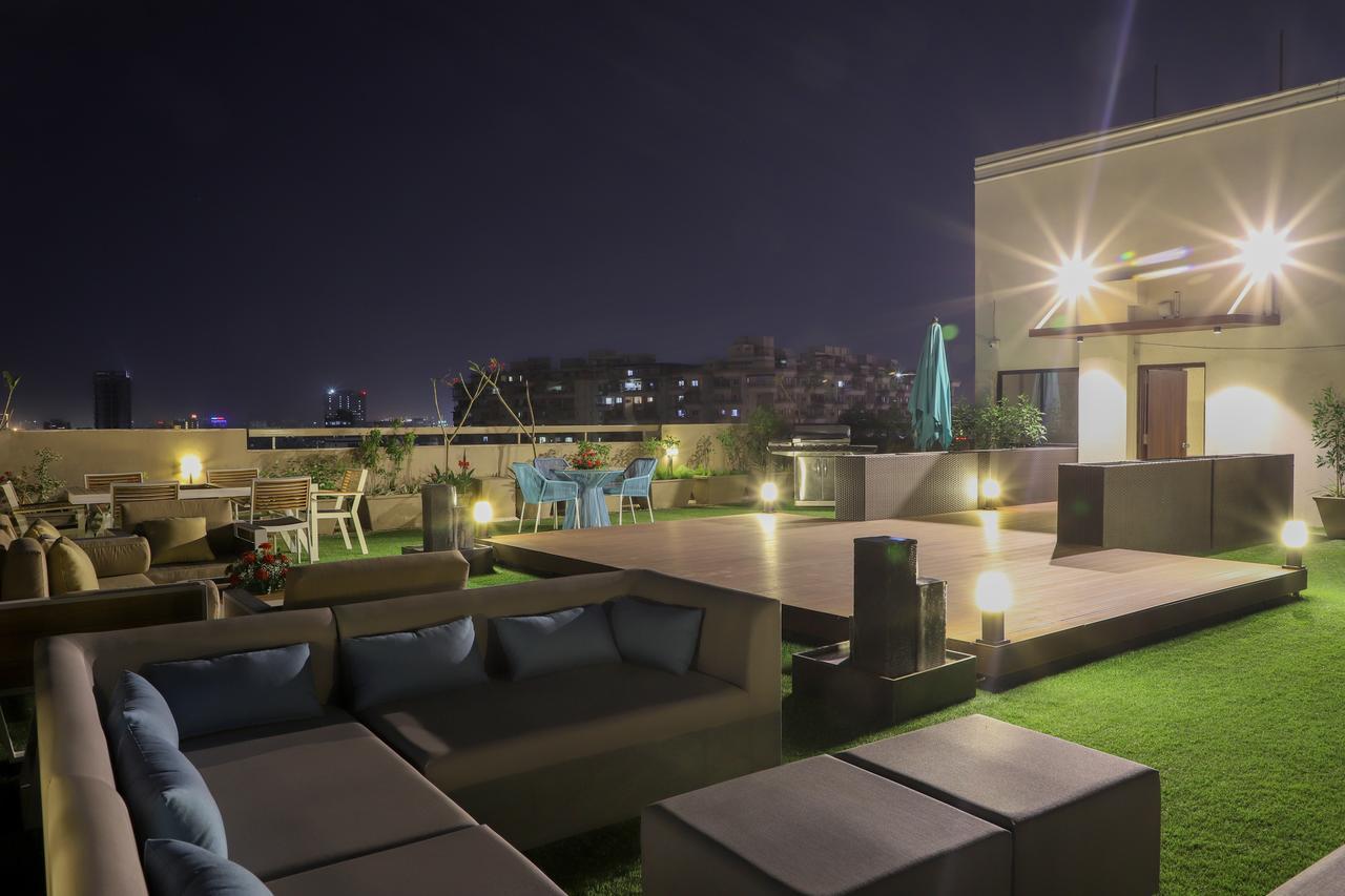 Ebony Residency Hotel Ahmedabad Exterior foto